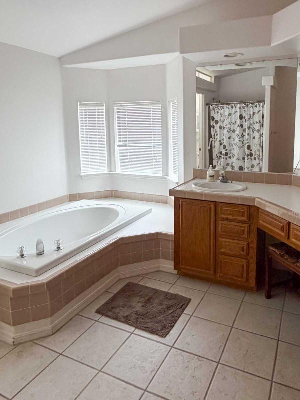 2001 Silvercrest Edgewood Manor Manufactured Home