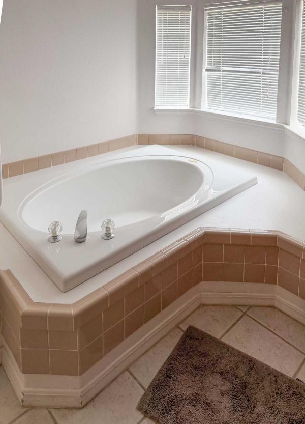 2001 Silvercrest Edgewood Manor Manufactured Home