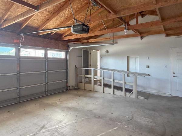 2001 Silvercrest Edgewood Manor Manufactured Home