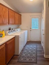 2001 Silvercrest Edgewood Manor Manufactured Home