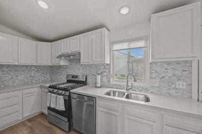 Photo 3 of 24 of home located at 1660 Whittier Avenue # 3 Costa Mesa, CA 92627