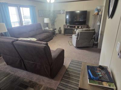 Photo 5 of 7 of home located at 7688 S Lakeside Drive Pendleton, IN 46064