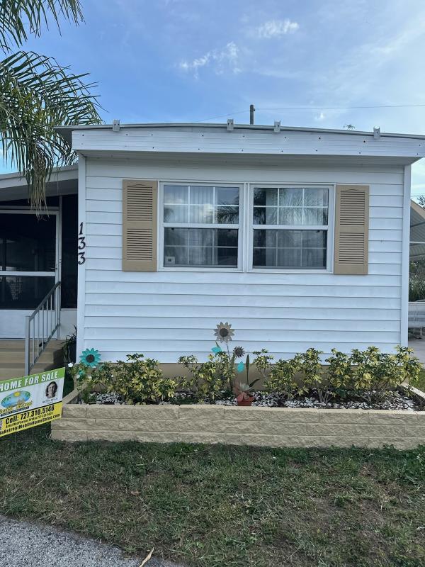 Photo 1 of 2 of home located at 2701 34th St N #133 Saint Petersburg, FL 33713