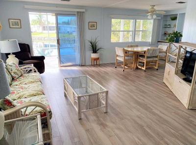 Photo 4 of 8 of home located at 7300 20th St. Lot 112 Vero Beach, FL 32966