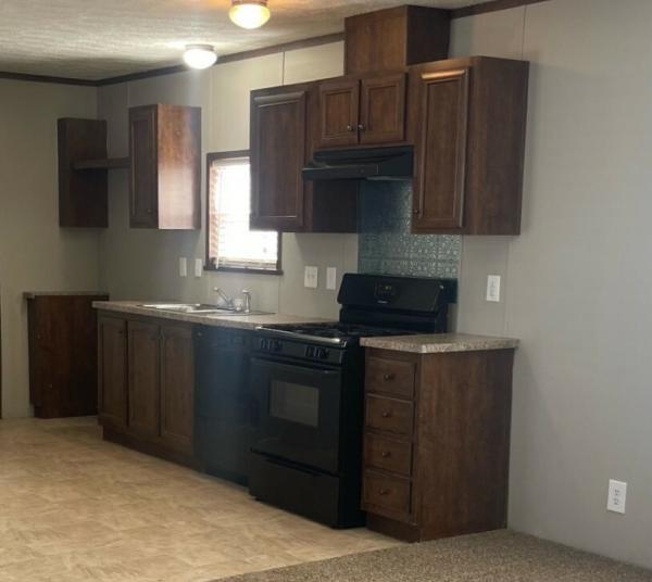 Photo 1 of 2 of home located at 17133 Kropf Avenue Davisburg, MI 48350