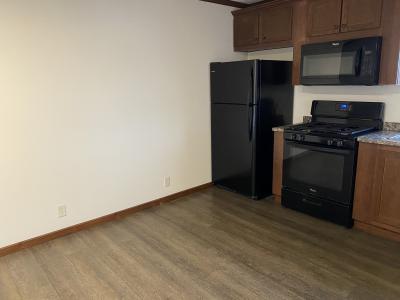 Photo 4 of 7 of home located at 13 Samuel Dr Cheektowaga, NY 14225