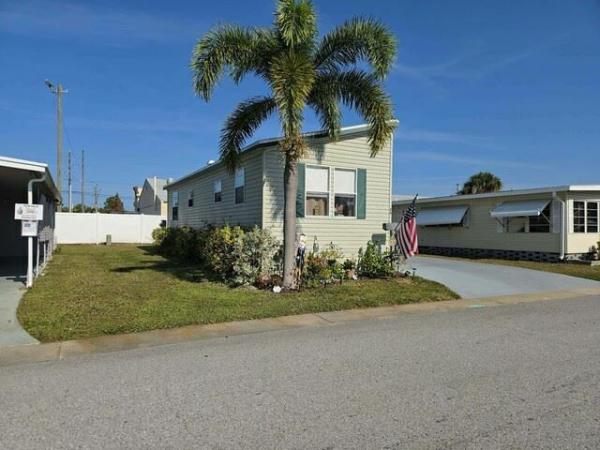 Photo 1 of 2 of home located at 2505 East Bay Dr #76 Largo, FL 33771