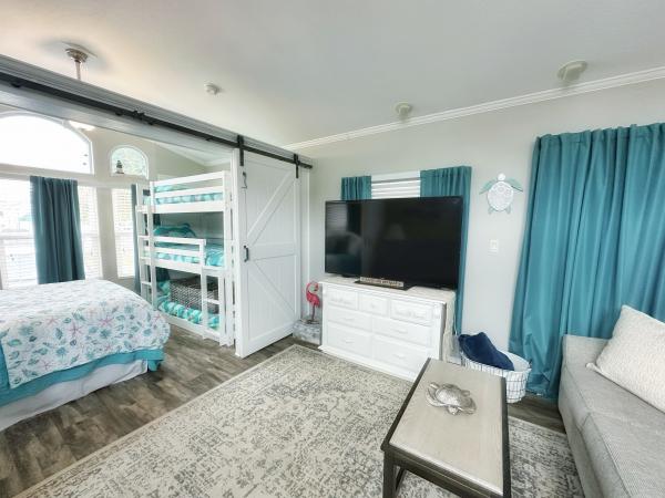 2016 Champion HS Mobile Home