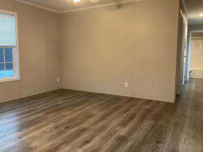 Photo 5 of 12 of home located at 154 Brookside Manor Goshen, IN 46526