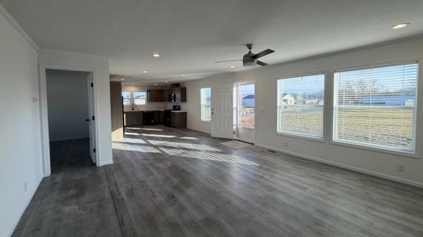 2026 Champion RAPF2848H32170 Mobile Home