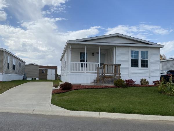 2019 Champion RA2860-237UH Mobile Home