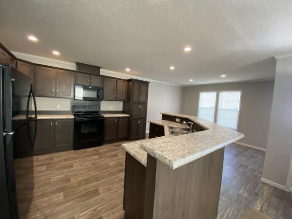 2019 Champion RA2860-237UH Mobile Home