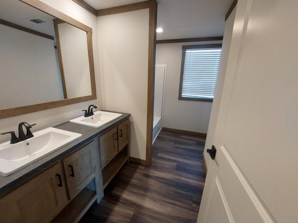 2024 Clayton 52FRM32603B Mobile Home