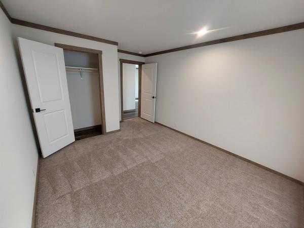 2024 Clayton 52FRM32603B Mobile Home