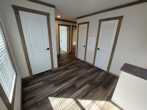 2024 Clayton 52FRM32603B Mobile Home