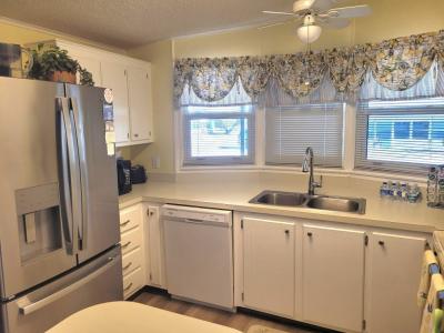 Photo 4 of 20 of home located at 41232 Xenon Way Zephyrhills, FL 33540