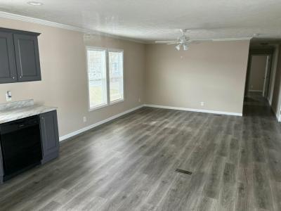 Photo 5 of 6 of home located at 10201 W Beaver St #189 Jacksonville, FL 32220