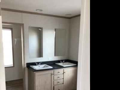 Photo 4 of 6 of home located at 5702 Angola Rd. #150 Toledo, OH 43615