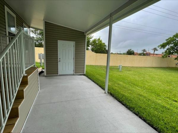 2023 Champion - Lake City Coral Springs II Mobile Home