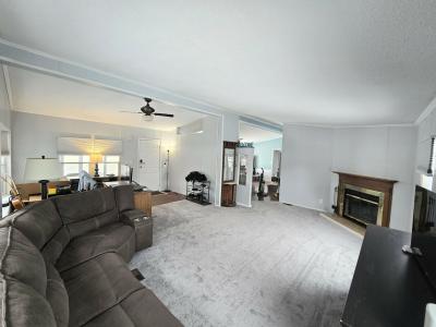 Photo 5 of 23 of home located at 6134 Bentwood Circle East White Lake, MI 48383