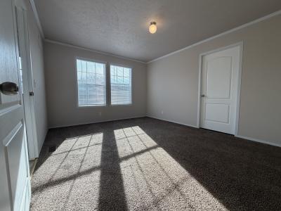 Photo 4 of 5 of home located at 25166 Saxony Woodhaven, MI 48183