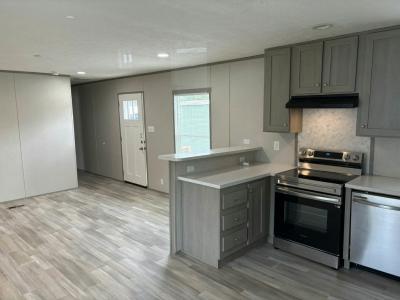 Photo 3 of 6 of home located at 10201 W Beaver St #76 Jacksonville, FL 32220