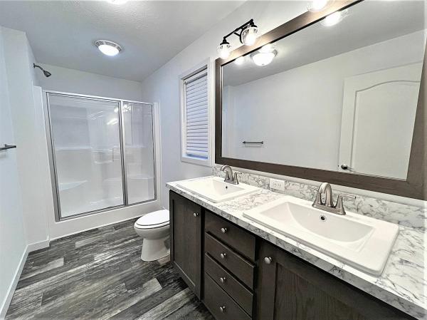 2022 Clayton Homes Inc Residence Mobile Home