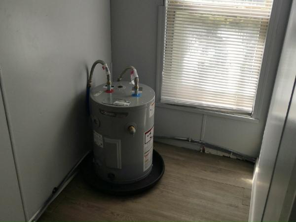 1985 Unknown Unknown  Home