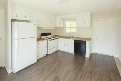 Photo 4 of 5 of home located at 11240 N Northwood Dr. #28 Inglis, FL 34449