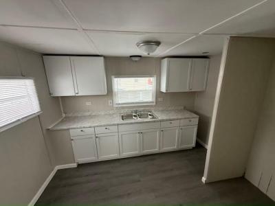 Photo 2 of 7 of home located at 1335 Glenwood Alley Huntington, IN 46750