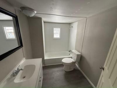 Photo 5 of 7 of home located at 1335 Glenwood Alley Huntington, IN 46750