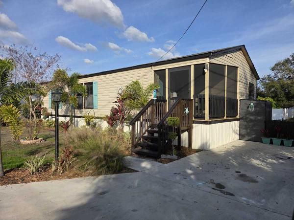 Photo 1 of 2 of home located at 7400 46th Ave N #159 Saint Petersburg, FL 33709