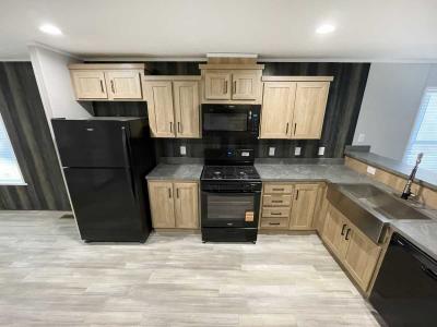 Photo 2 of 8 of home located at 30 Woodmoor Court Leavenworth, KS 66048