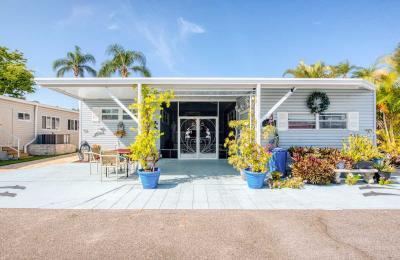 Photo 2 of 42 of home located at 18675 U.s. Hwy 19 N. Lot 303 Clearwater, FL 33764