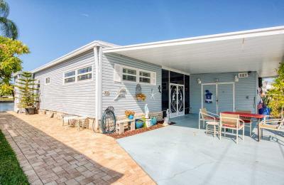 Photo 5 of 42 of home located at 18675 U.s. Hwy 19 N. Lot 303 Clearwater, FL 33764