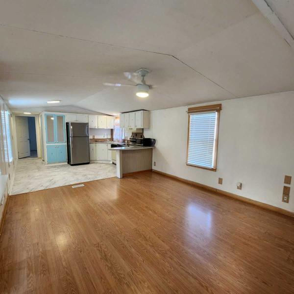 2000 Oakwood Manufactured Home