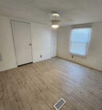 2000 Oakwood Manufactured Home