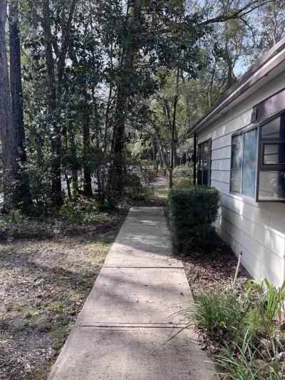 Photo 4 of 20 of home located at 503 Leaf Circle Deland, FL 32724