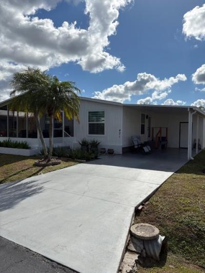 Photo 2 of 51 of home located at 431 Laurelwood Lane Naples, FL 34112