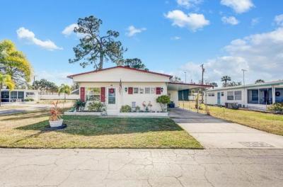 Mobile Home at 3901 Bahia Vista St, Lot 803 Sarasota, FL 34242