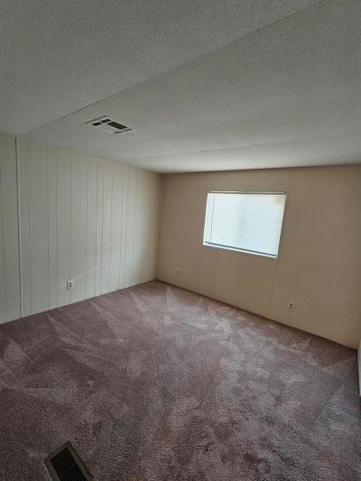 Photo 4 of 12 of home located at 8301 N. 103rd Ave #83 Peoria, AZ 85345