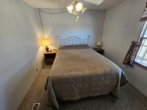 1985 New Moon Manufactured Home