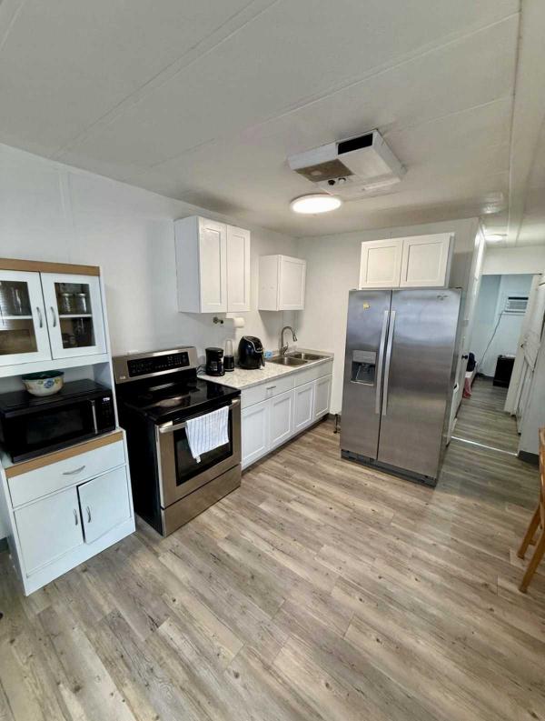 1984 Manufactured Home