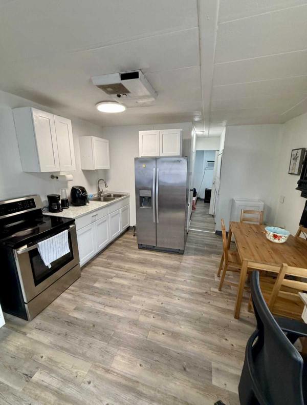 1984 Manufactured Home