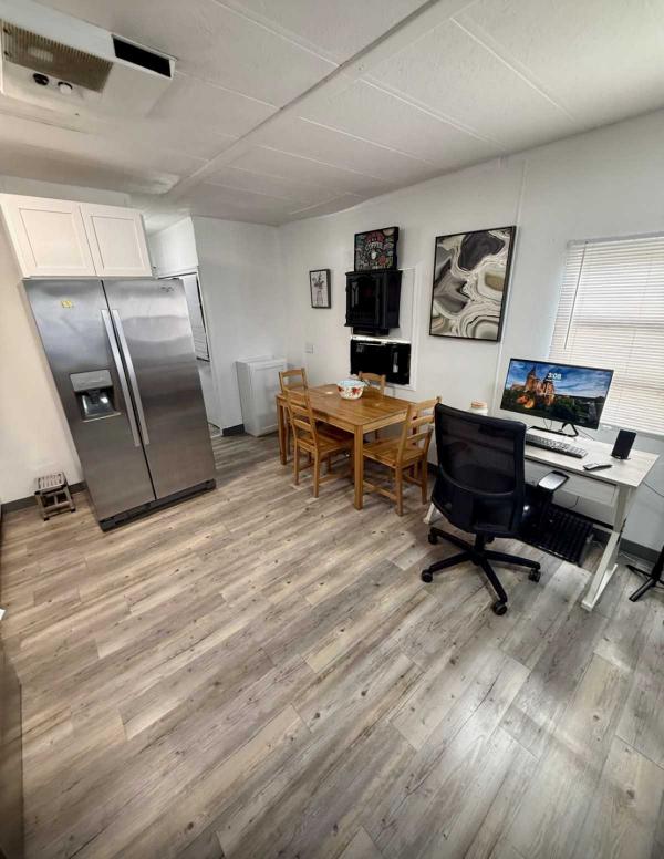 1984 Manufactured Home