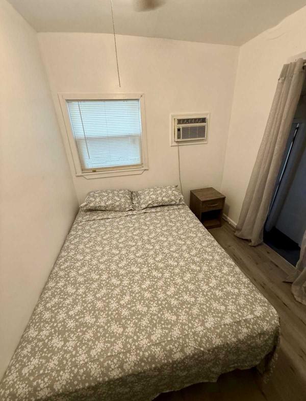 1984 Manufactured Home