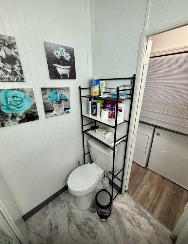 1984 Manufactured Home