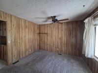 1981 LANCER HOMES INC.	 ROYAL MONARCH Manufactured Home