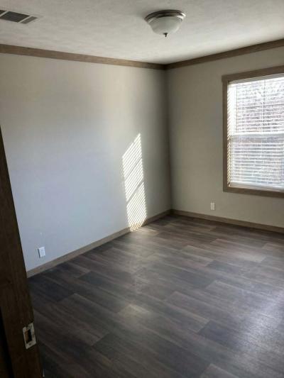 Photo 3 of 10 of home located at 10000 E. 15th St Arcadia, OK 73007