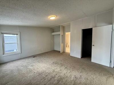 Photo 4 of 8 of home located at 7104 Scarborough Ln Whitemore Lake, MI 48189